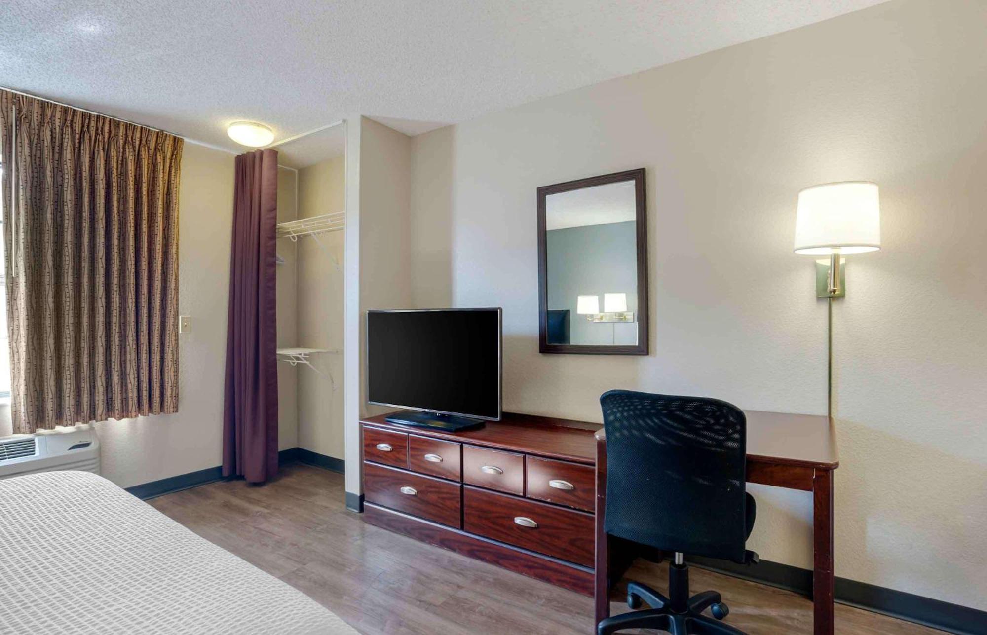 Extended America - Angeles - Blvd 2*